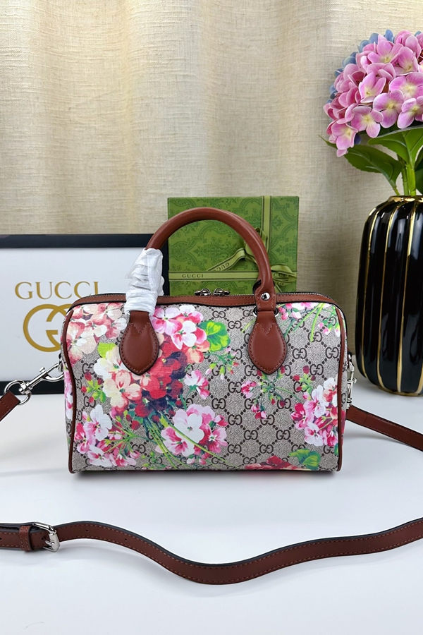 激安グッチバッグコピー内部構造